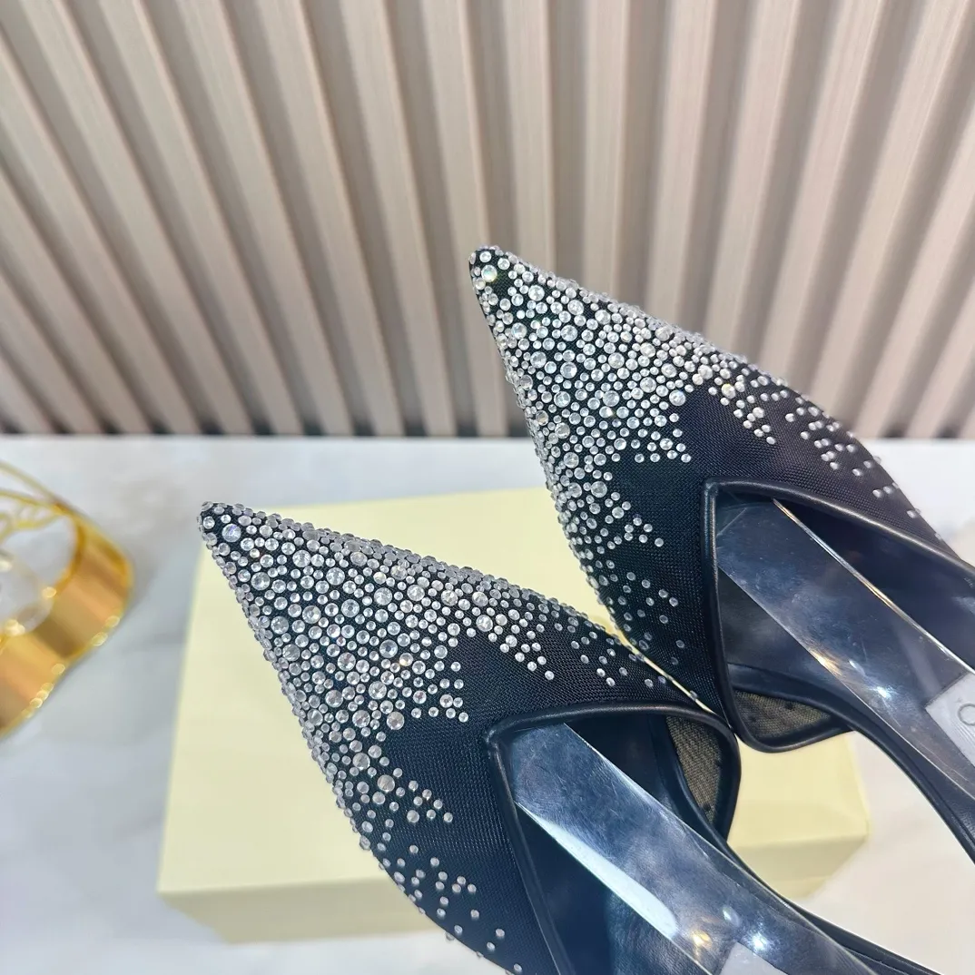 👟👟Ex-factory price 700👟👟 JIMMY CHOO (Jimmy CHOO) 💝💝💝 is a very comprehensive noble fashion lifestyle brand, with a series of women's high-heeled, medium-heeled, flat-heeled sandals with the same strap from major fashion bloggers and celebrities in Hong Kong and the United States.  The Australian pointed toe, round toe and square toe series are simply beautiful. Fall in love with elegance and playful sense of the future. Just by looking at them, you want to own them immediately, but you can really think about a pair of exquisite high heels~~~~~~~~~~~~~~~~~ 💝This series is specially designed for extraordinary and indifferent ladies, thus creating a unique overall effect, Jimmy Choo Design products that inspire women to move forward and show their charm💝💝💝 1⃣️Material: Imported genuine mesh hot diamond 2⃣️Inner: Imported Italian lambskin, super soft and delicate 3⃣️Outsole: Imported Italian original original color genuine leather outsole Heel height 8.5cm (10.0/6.5cm can be made) 4⃣️Code number: 35-39 (34.40.41.42 customized)